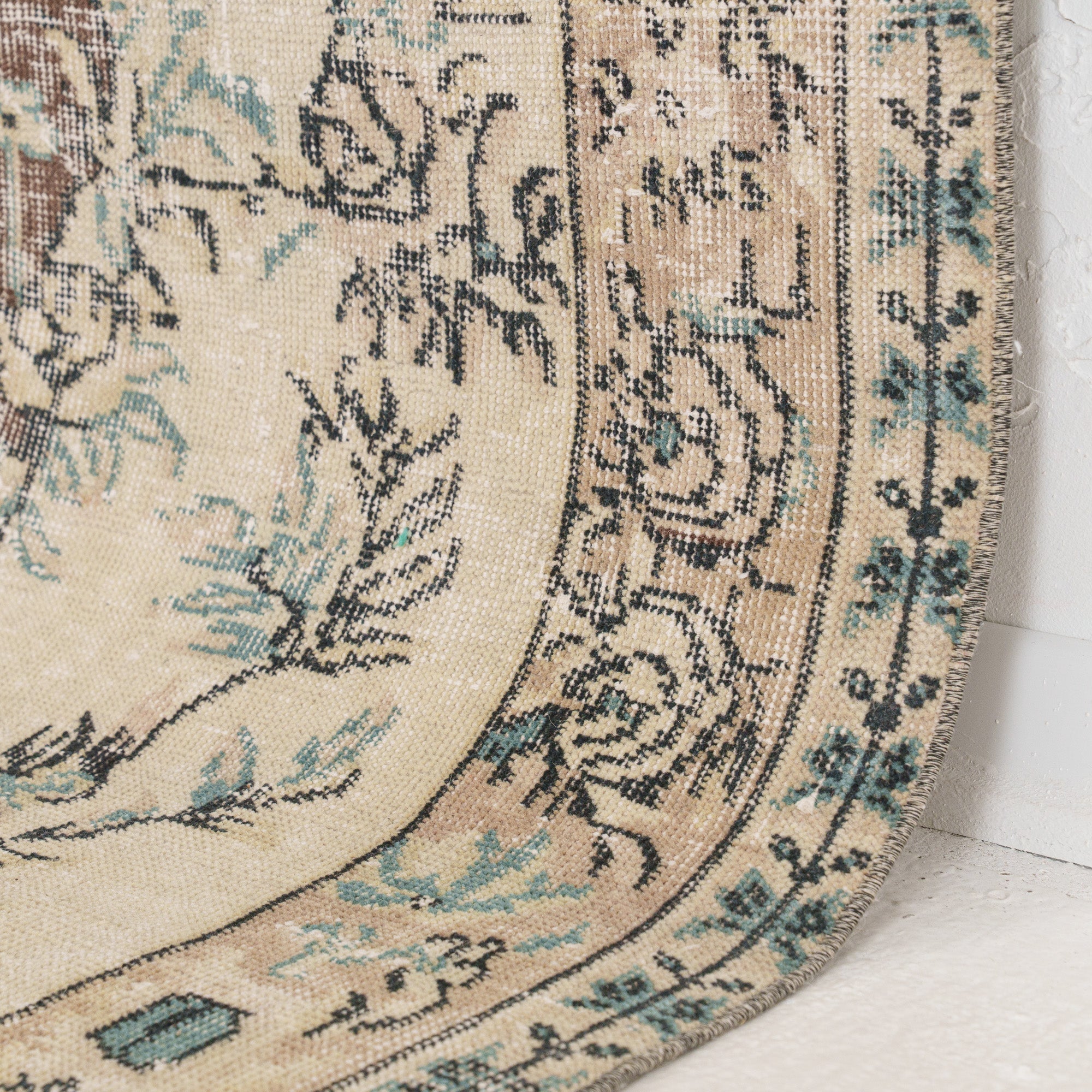 Brinelin - Vintage Turkish Area Rug