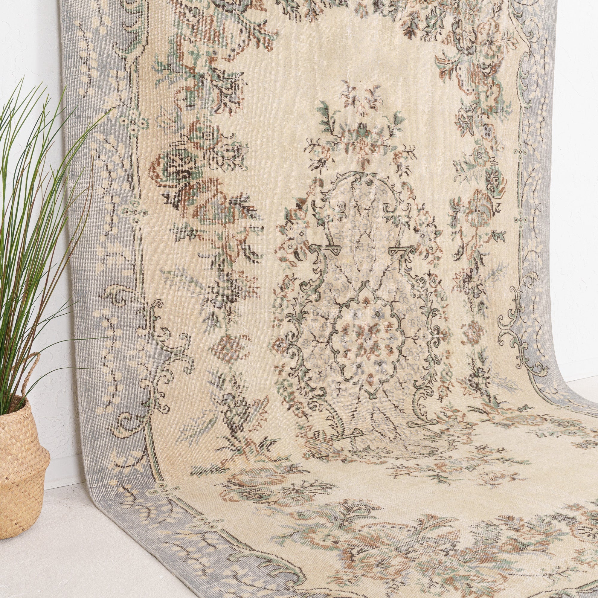 Brinelena - Vintage Turkish Area Rug