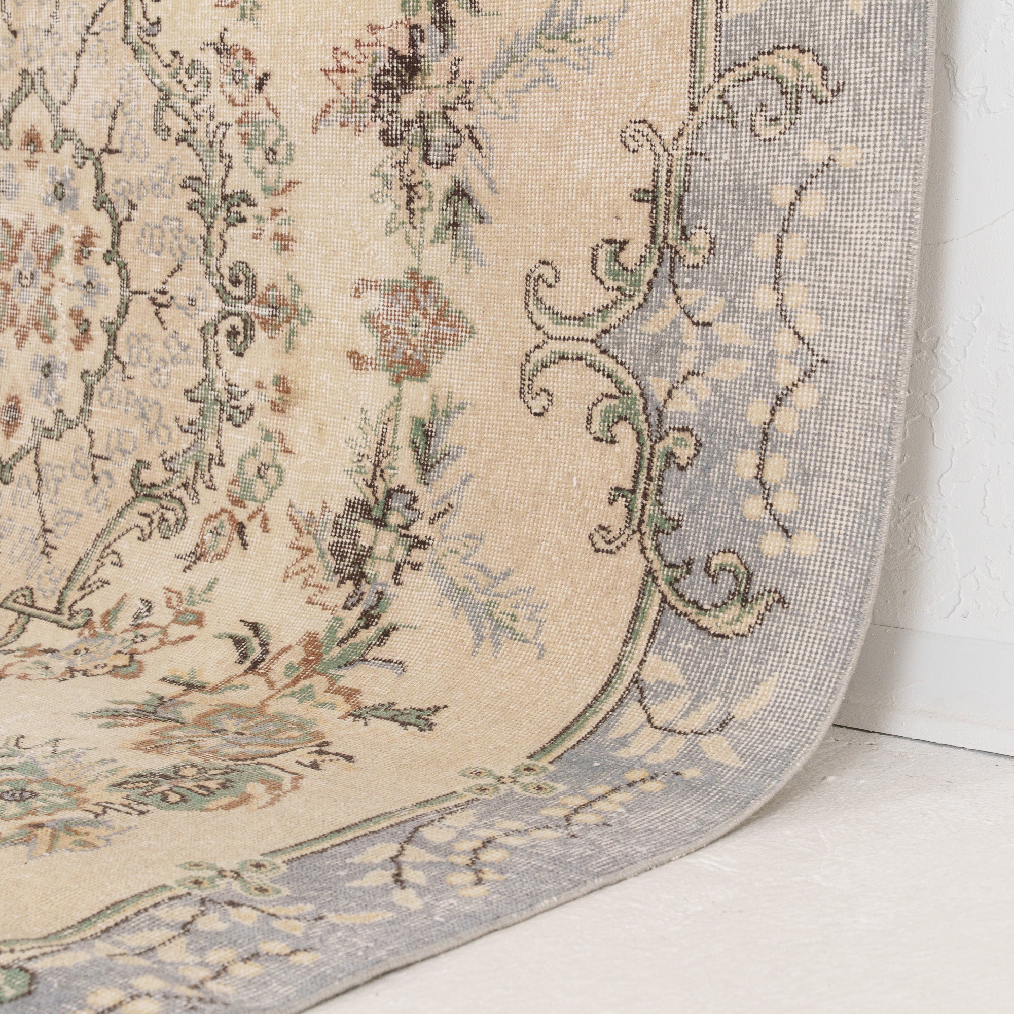 Brinelena - Vintage Turkish Area Rug