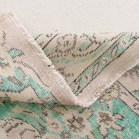 Amdiress - Vintage Turkish Area Rug