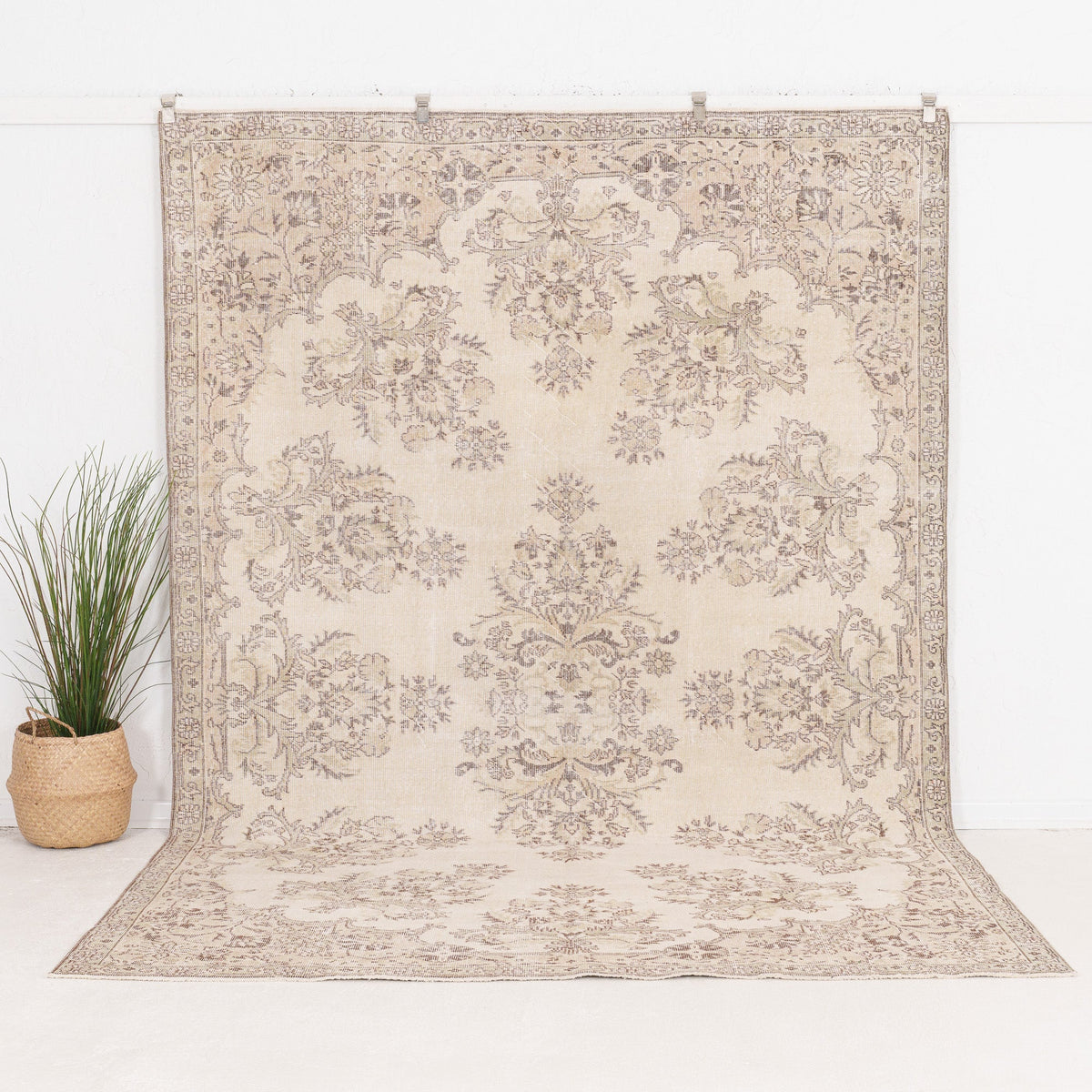 Amdirara - Vintage Turkish Area Rug