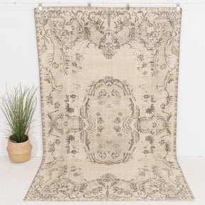 Amdirena - Vintage Turkish Area Rug