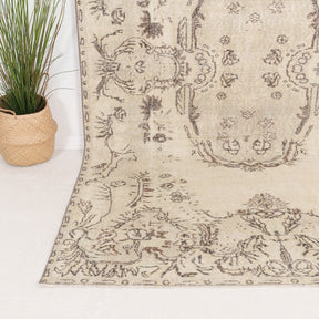 Amdirena - Vintage Turkish Area Rug