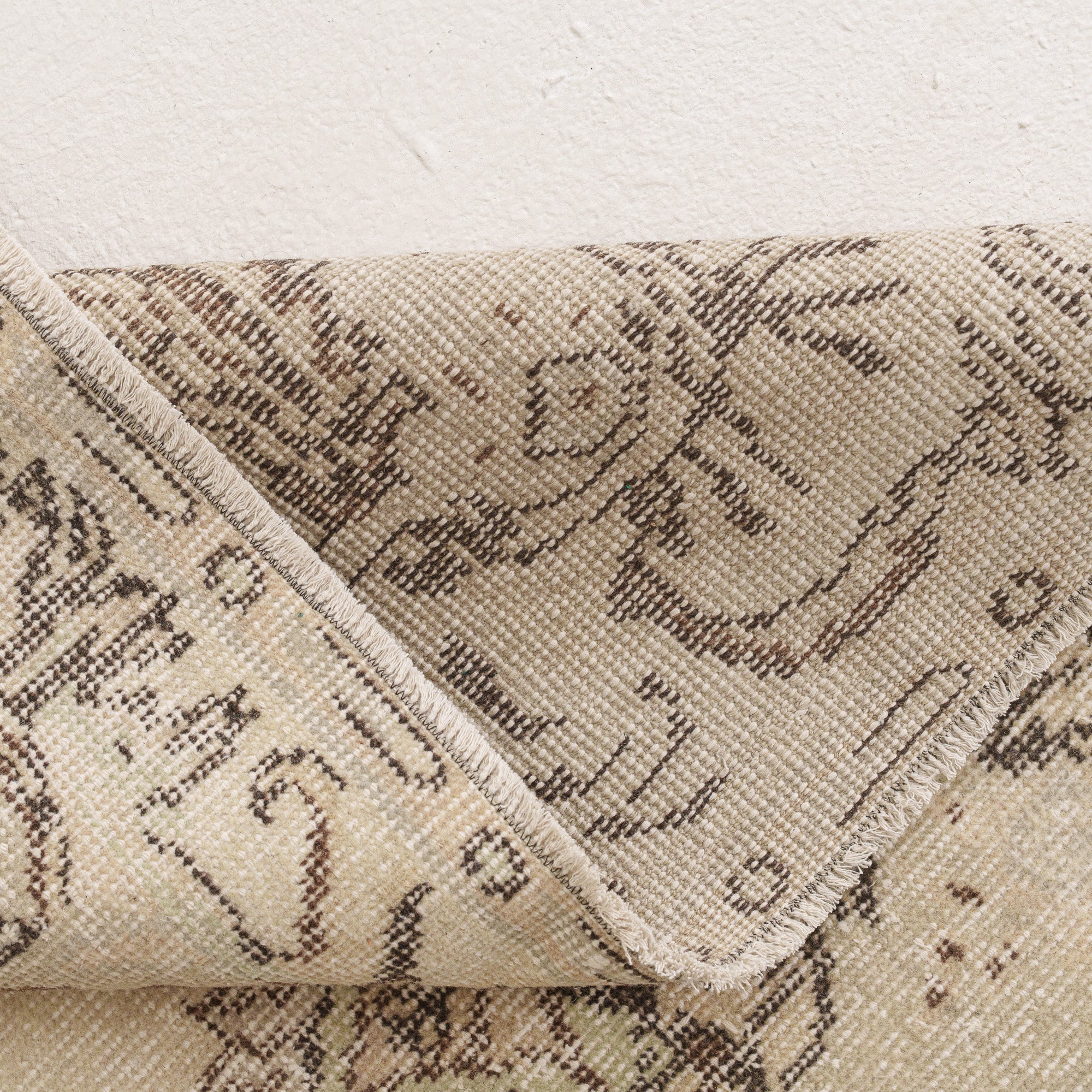 Amdirena - Vintage Turkish Area Rug