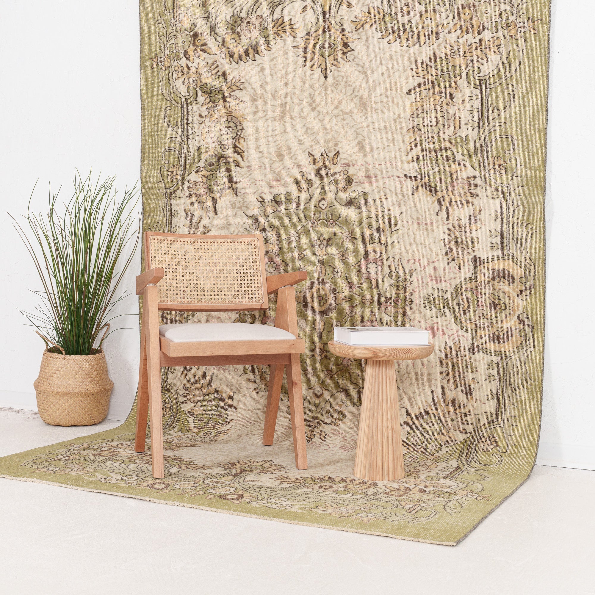 Amdira - Vintage Turkish Area Rug