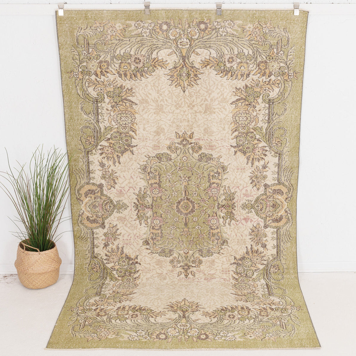 Amdira - Vintage Turkish Area Rug