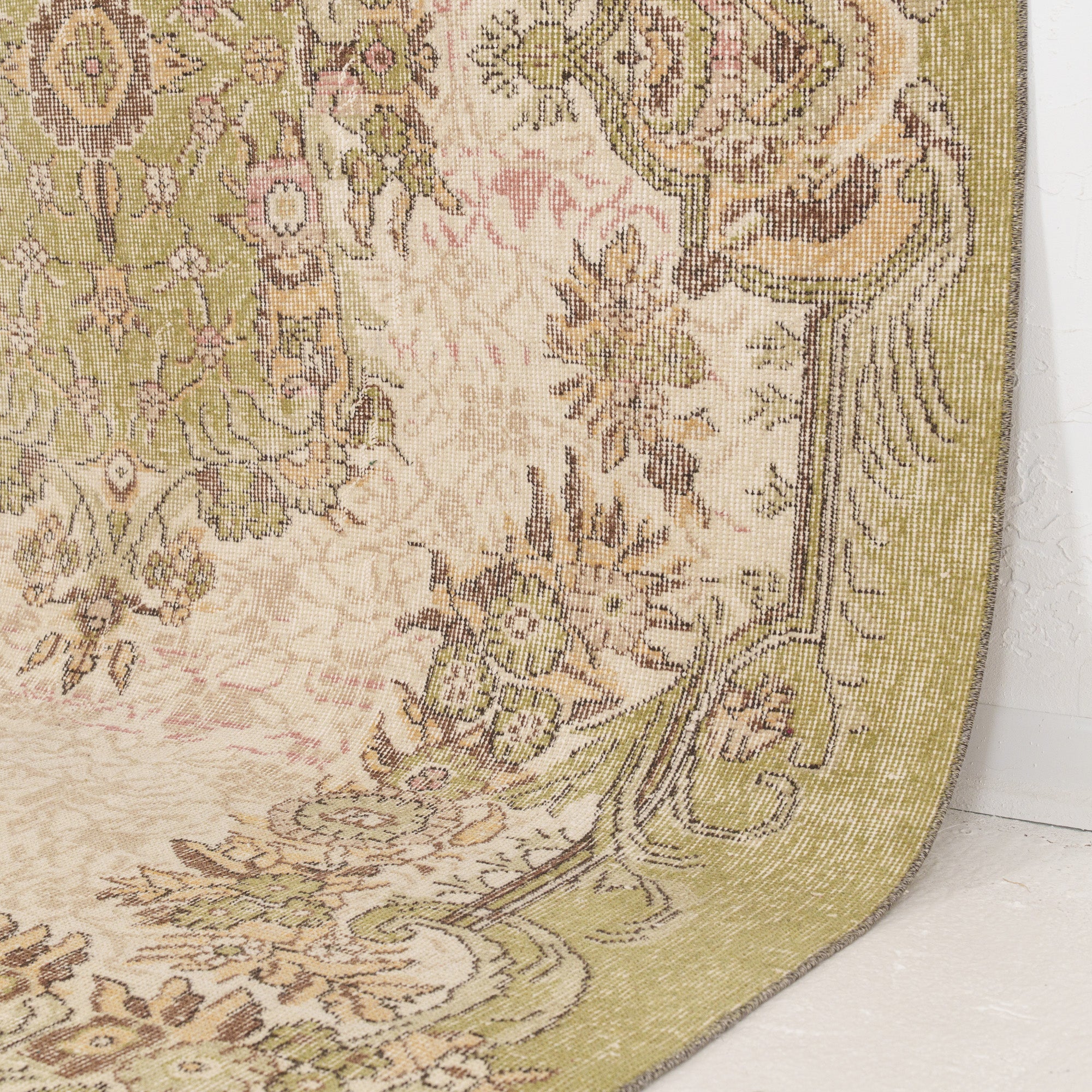 Amdira - Vintage Turkish Area Rug