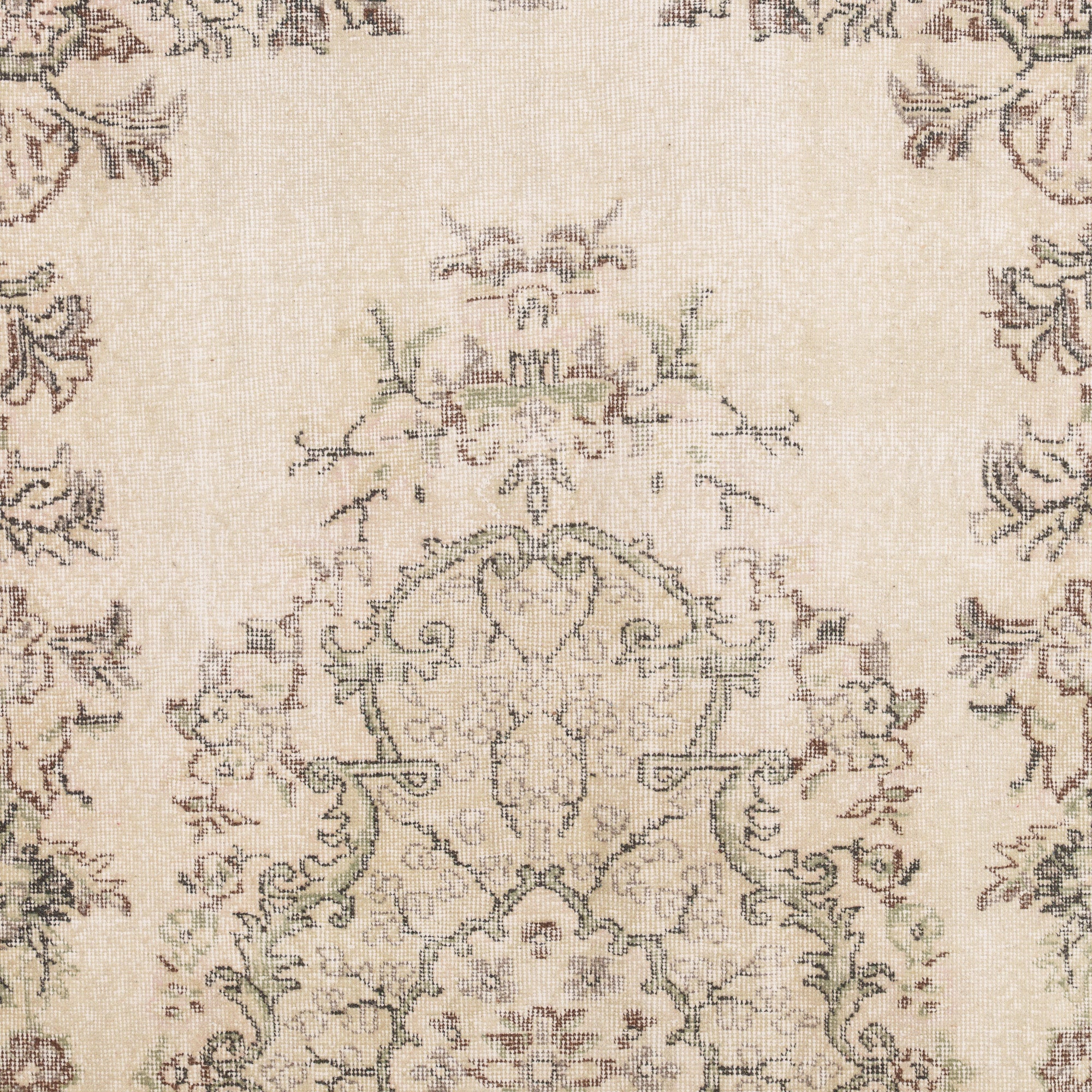 Zaerinis - Vintage Turkish Area Rug