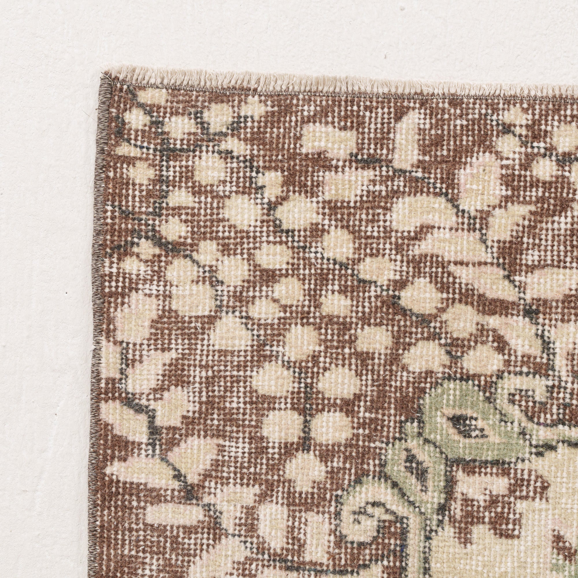 Zaerinis - Vintage Turkish Area Rug