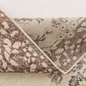 Zaerinis - Vintage Turkish Area Rug