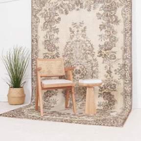 Zaerinine - Vintage Turkish Area Rug