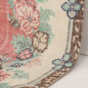 Zaerinaria - Vintage Turkish Area Rug