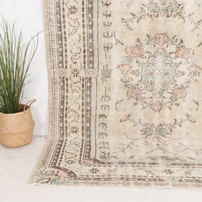 Yaelisa - Vintage Turkish Area Rug