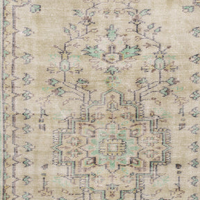 Yaelisella - Vintage Turkish Area Rug