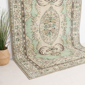 Yaelisena - Vintage Turkish Area Rug