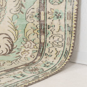 Yaelisena - Vintage Turkish Area Rug