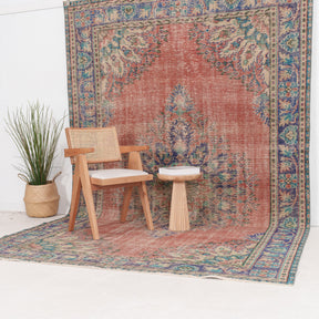 Yaelisin - Vintage Turkish Area Rug