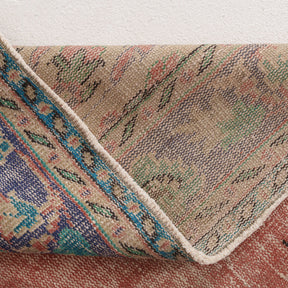 Yaelisin - Vintage Turkish Area Rug