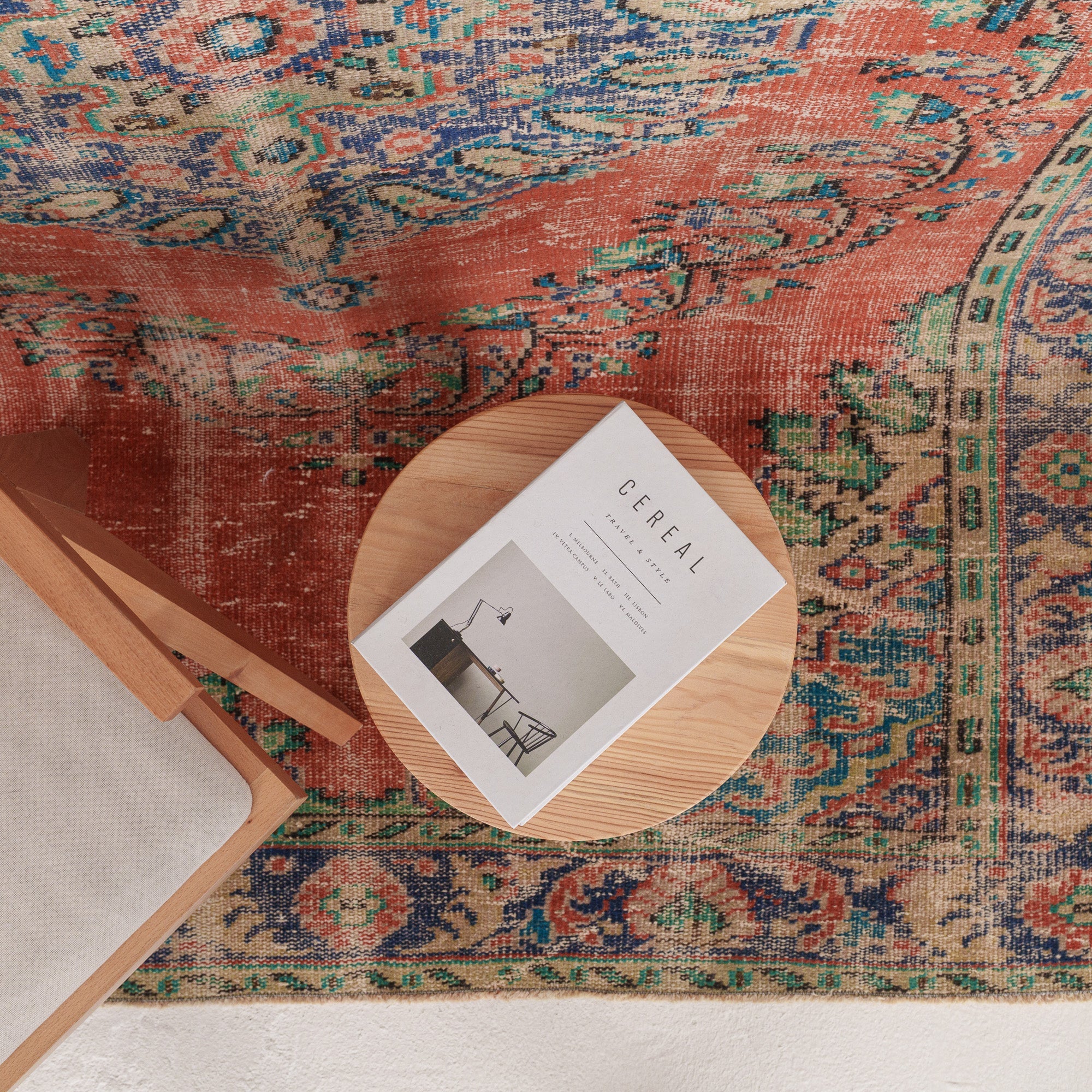 Yaelisara - Vintage Turkish Area Rug