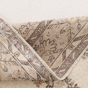 Yaelisaria - Vintage Turkish Area Rug