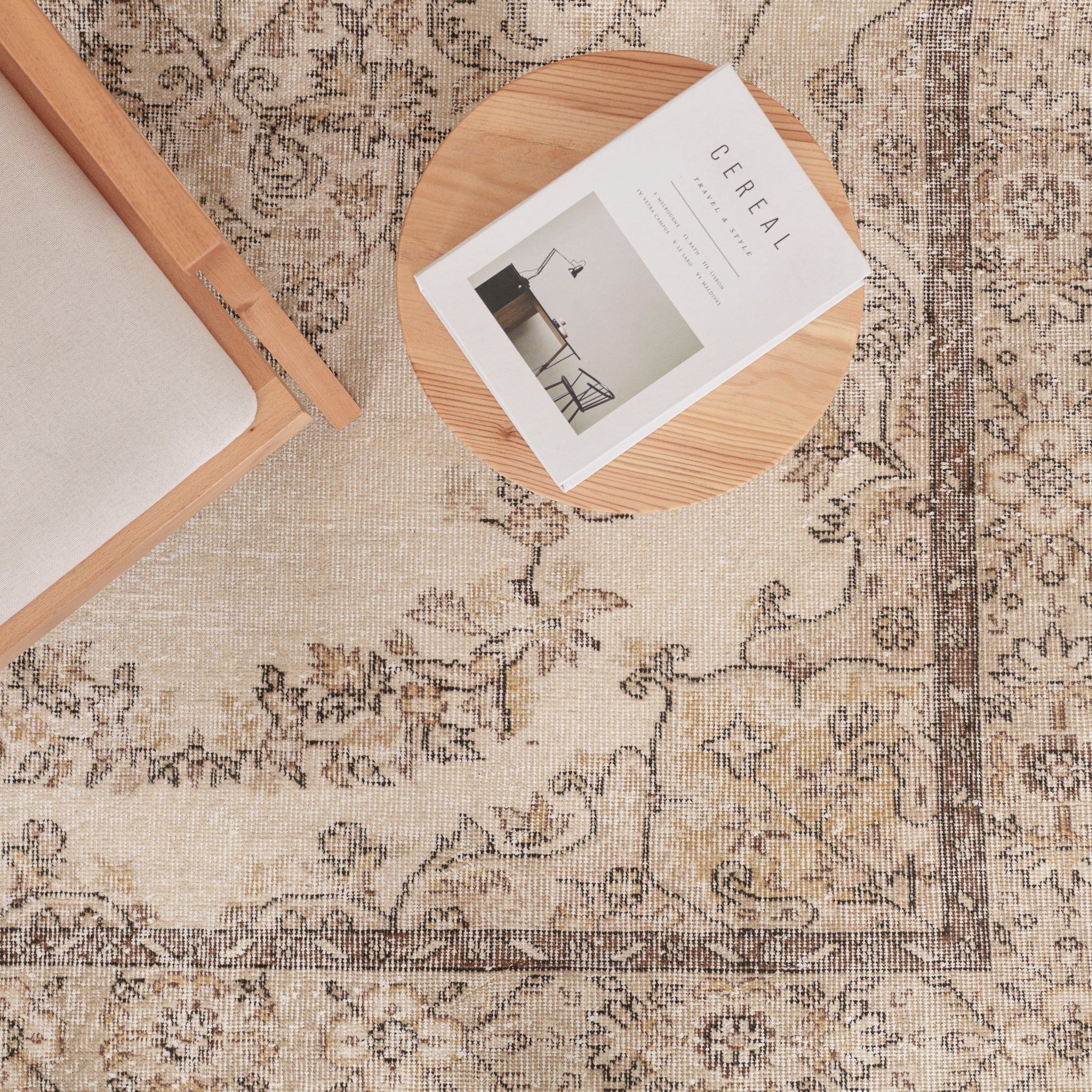 Yaelisaria - Vintage Turkish Area Rug