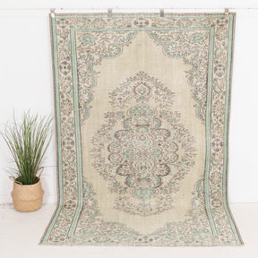 Yaelisess - Vintage Turkish Area Rug