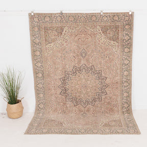 Xaerisia - Vintage Turkish Area Rug