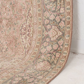 Xaerisia - Vintage Turkish Area Rug