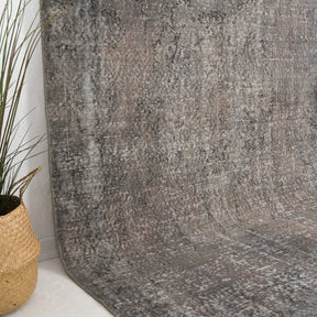 Neravine - Vintage Turkish Area Rug