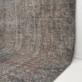 Neravine - Vintage Turkish Area Rug