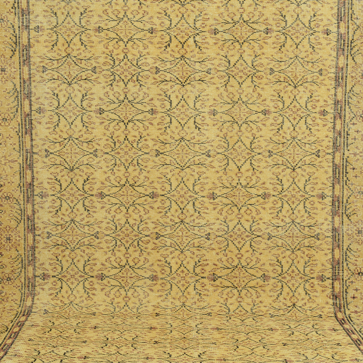 Avalisse - Vintage Turkish Area Rug