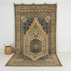 beige vintage 6x11 area rug - perfect for the living room, dining room, bedroom, office, entryway