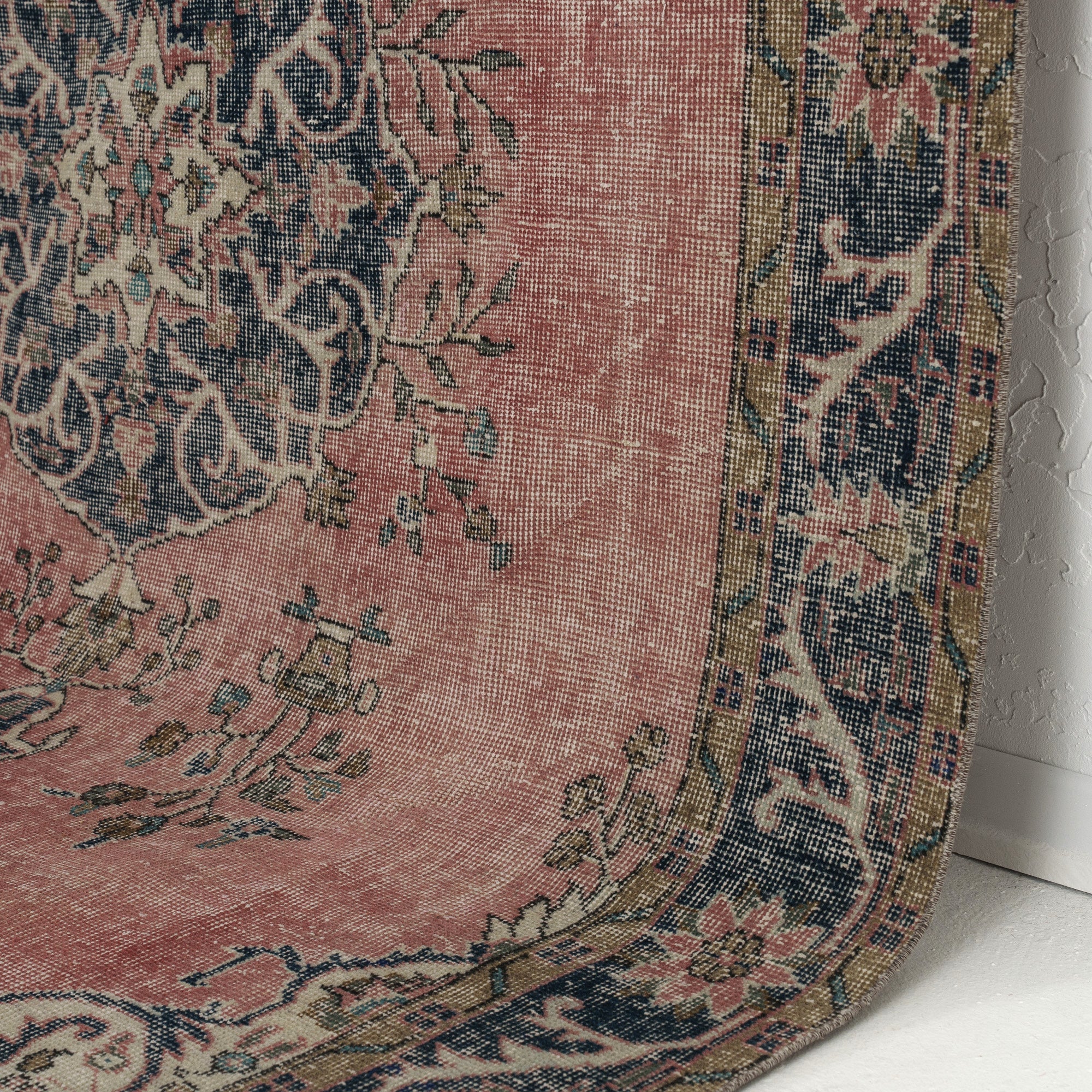 Zelina - Vintage Persian Rug, Handwoven Masterpiece