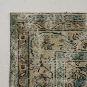 Classic area rug in 6x9 dimensions, crafted in turkish