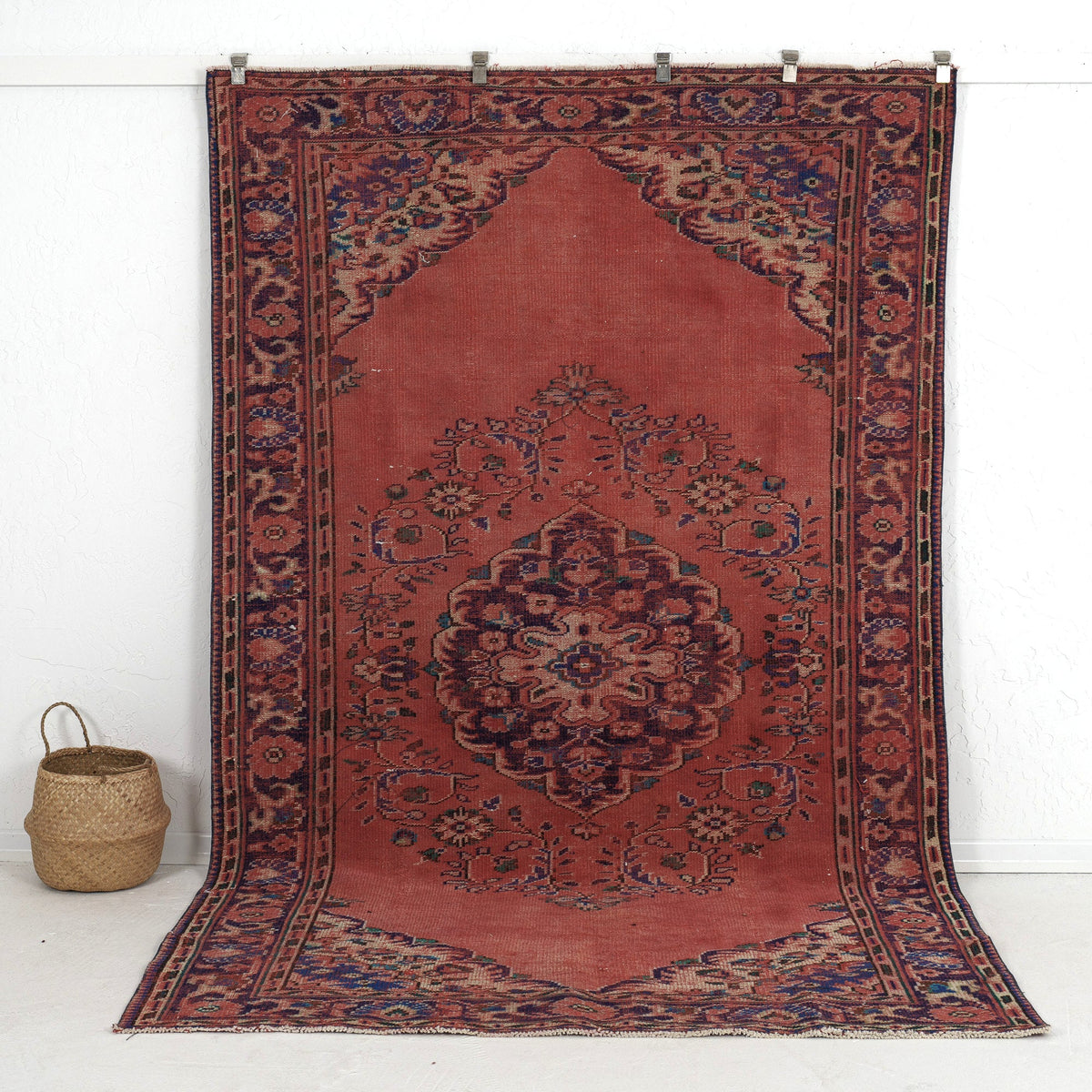 Danira - Oriental Rug, Exquisite Antique Design