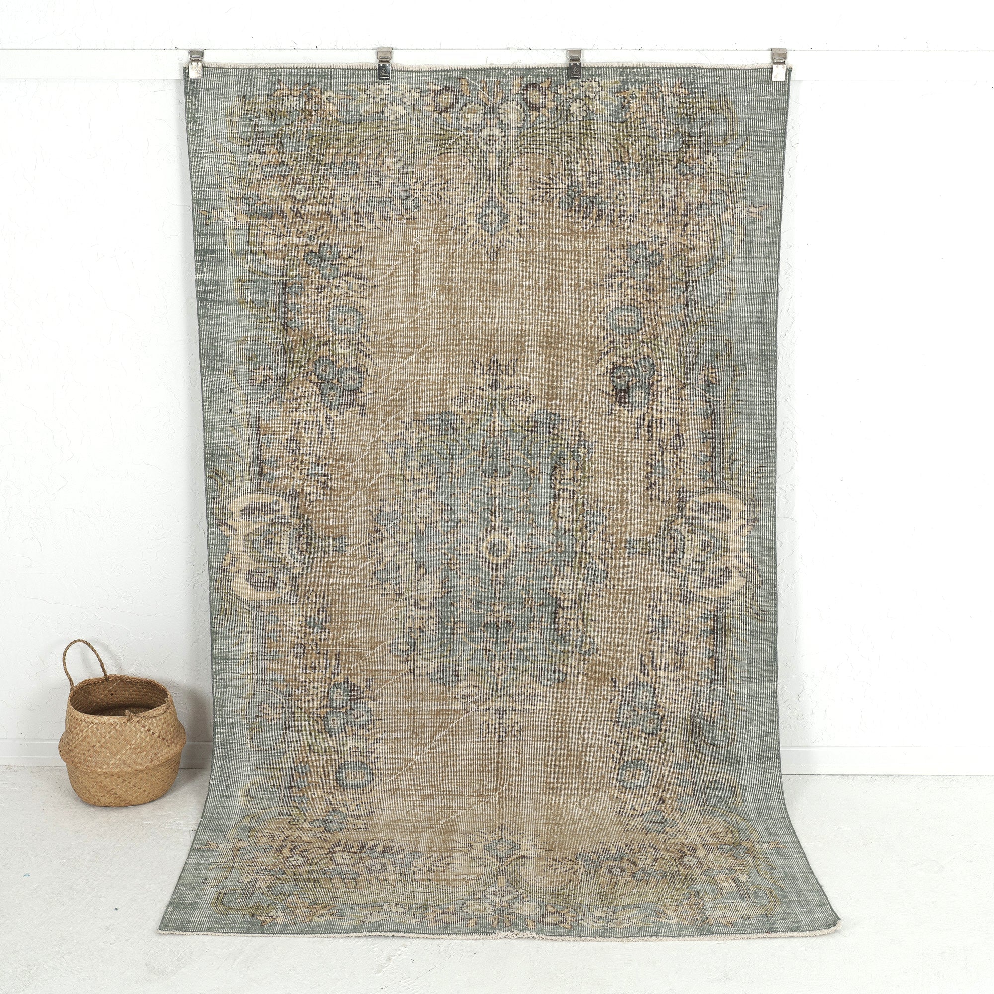 Rosira - Turkish Rug, Vintage Charm for Modern Spaces