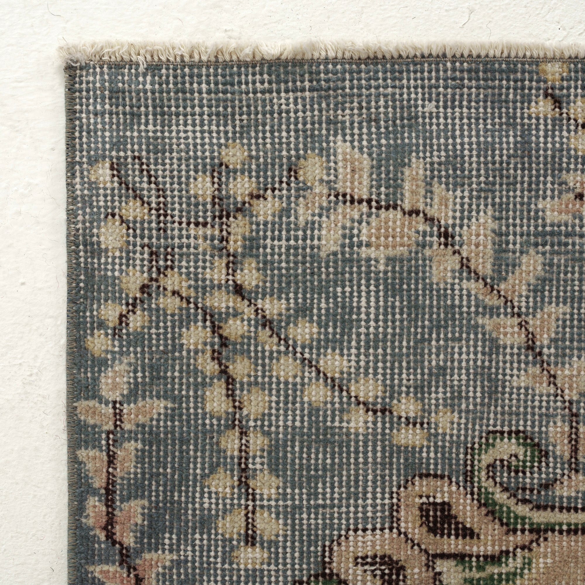 Tisana - Handmade Turkish Rug, Rich in Tradition