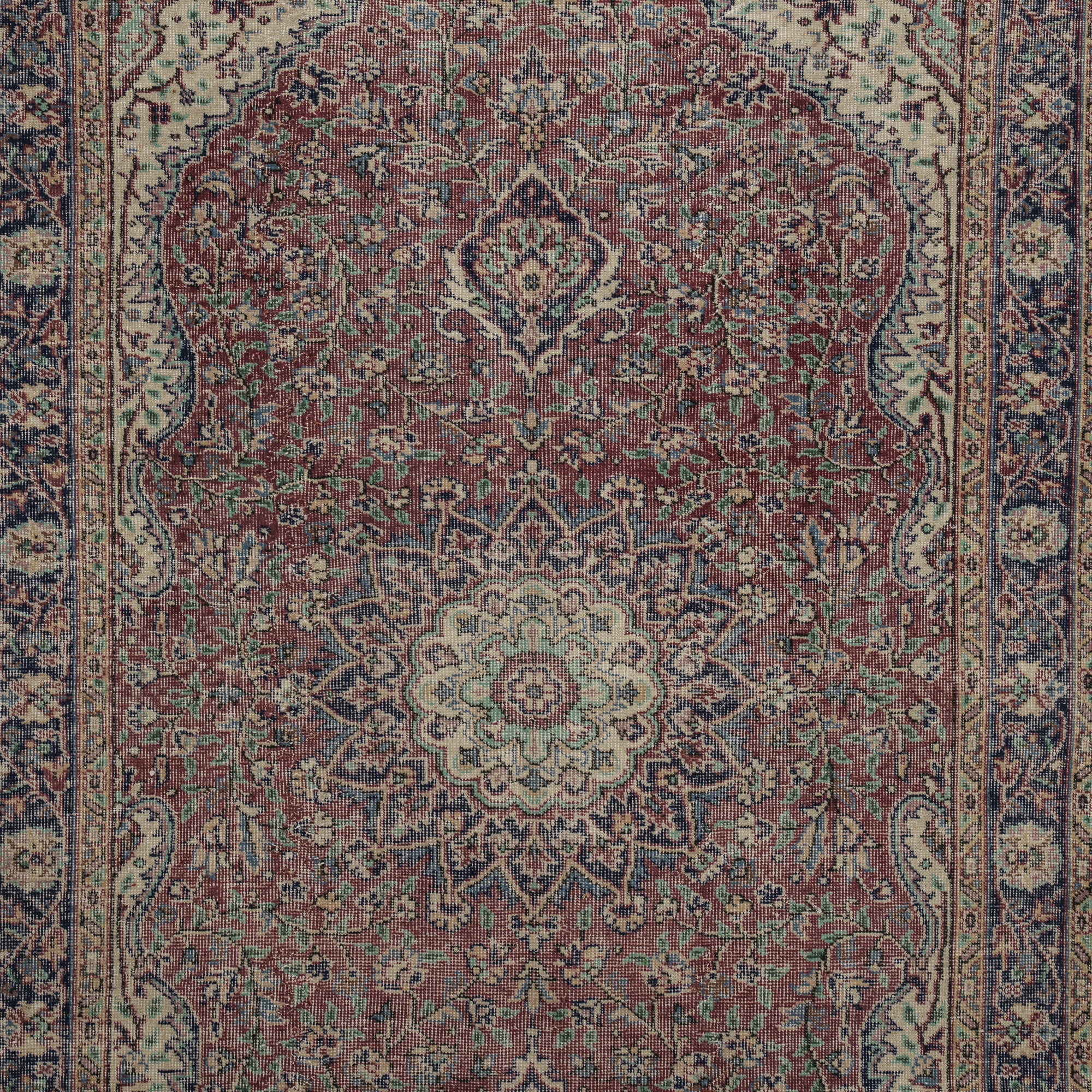 Arelis - Classic Turkish Rug, Vintage Heritage