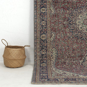 Arelis - Classic Turkish Rug, Vintage Heritage