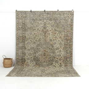 Tuvana - Dining Room Rug, Authentic Oriental Design