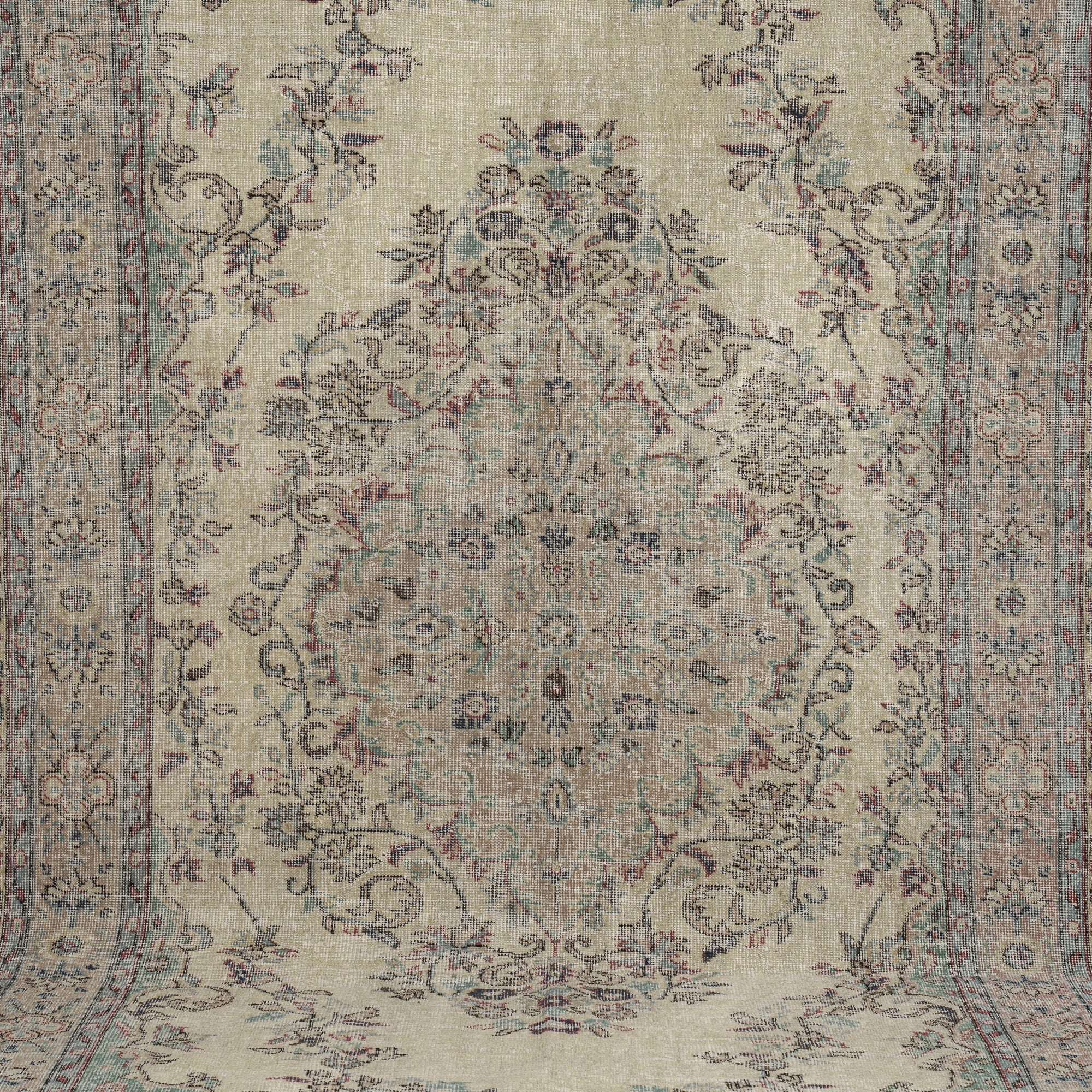 Selmina - Oriental Rug, Timeless & Exquisite