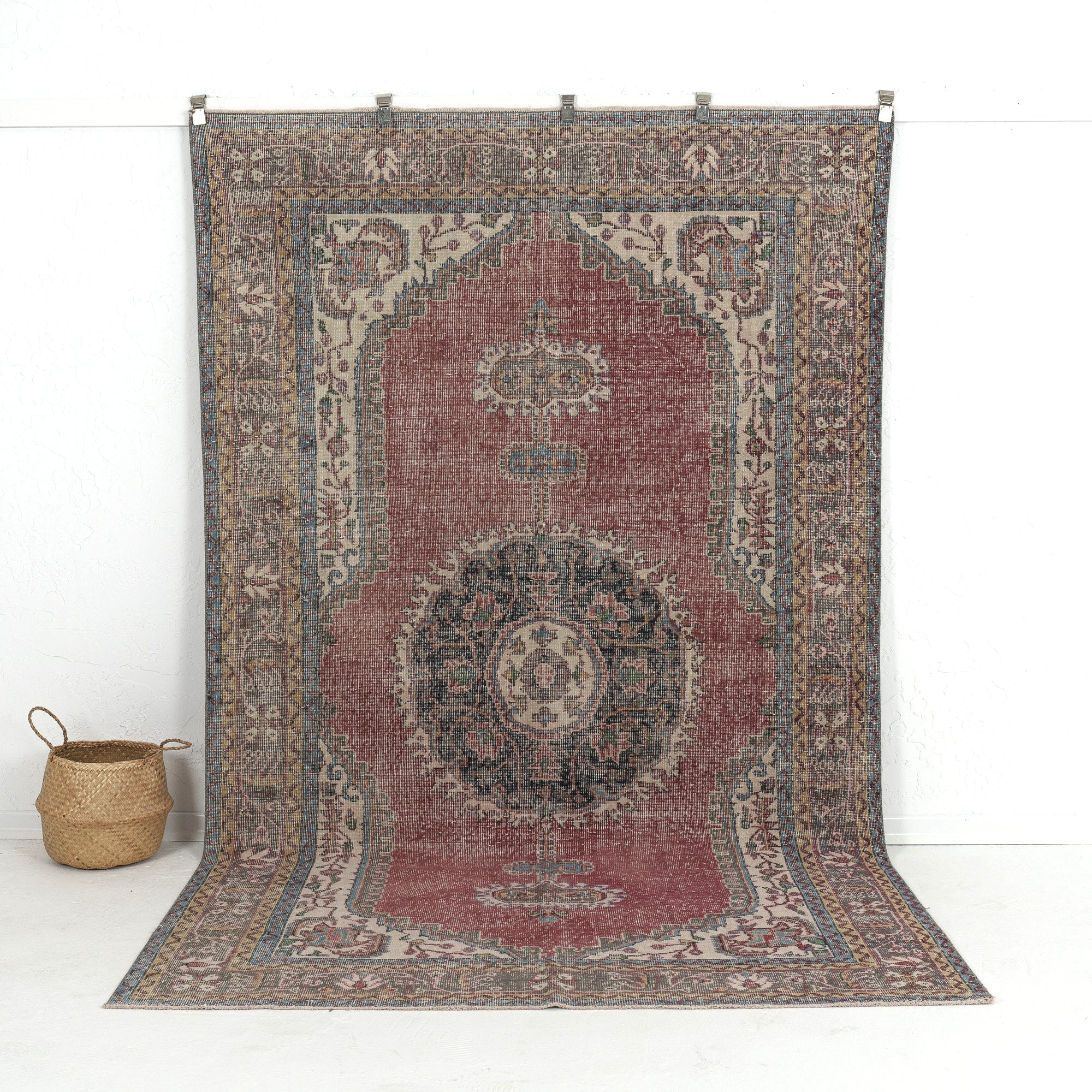 6' x 10' - Vintage Turkish Area Rug, Red - Ferina | Kuden Rugs