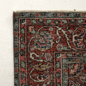 Classic area rug in 6x9 dimensions, crafted in turkish