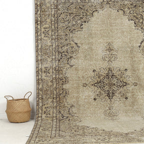 Authentic 7x10 area rug from turkish, in subtle beige tones