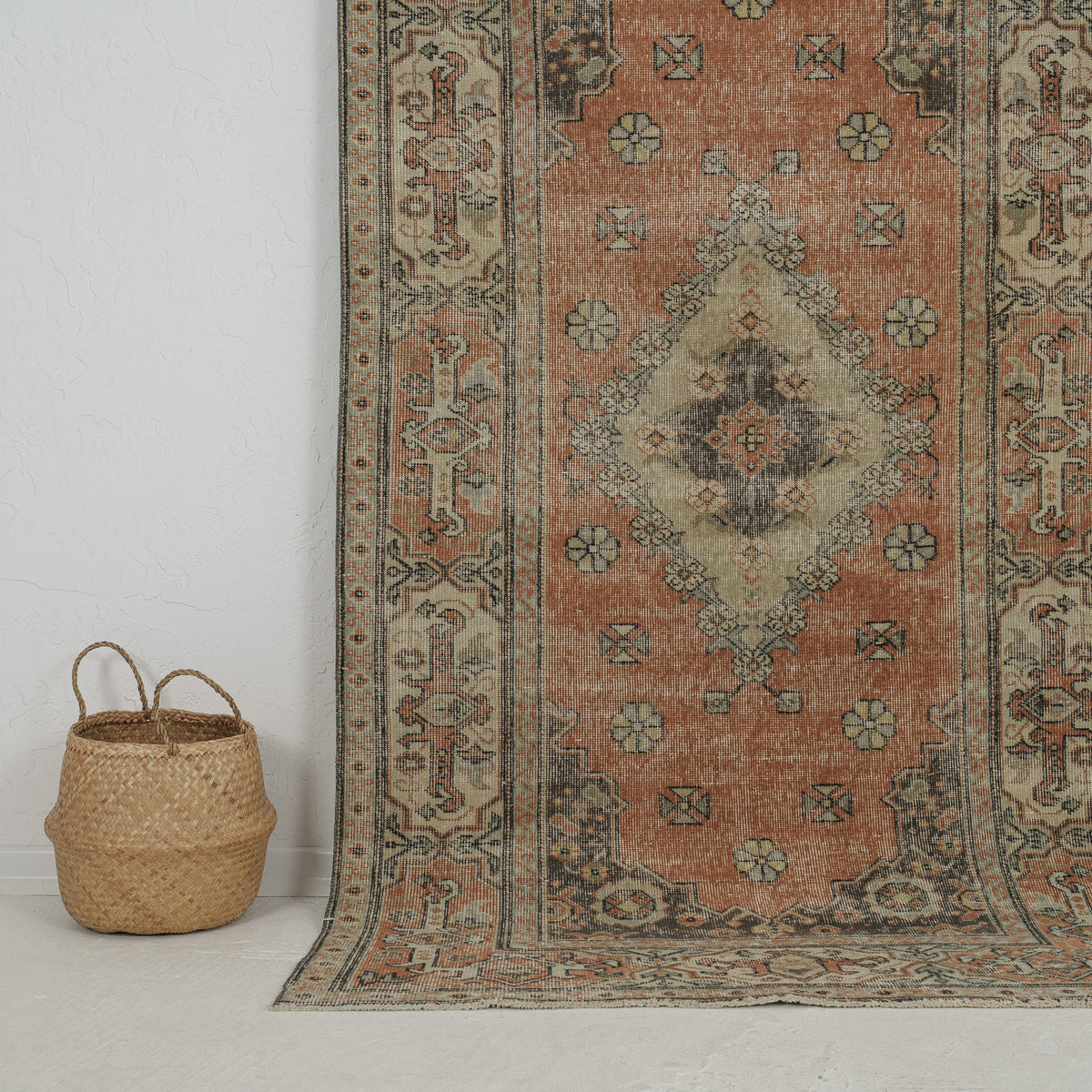 Authentic 4x8 runner rug from turkish, in subtle orange tones