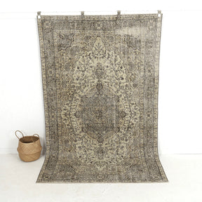 Tovisa - Dining Room Rug, Authentic Oriental Design