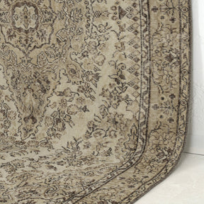 Praella - Dining Room Rug, Elegant Oriental Style