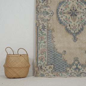 Classic area rug in 4x7 dimensions, crafted in turkish