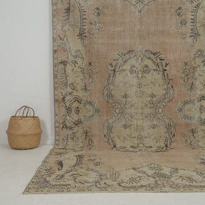 Olethea - Vintage Turkish Area Rug