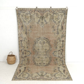 Olethea - Classic Turkish Rug, Vintage Heritage